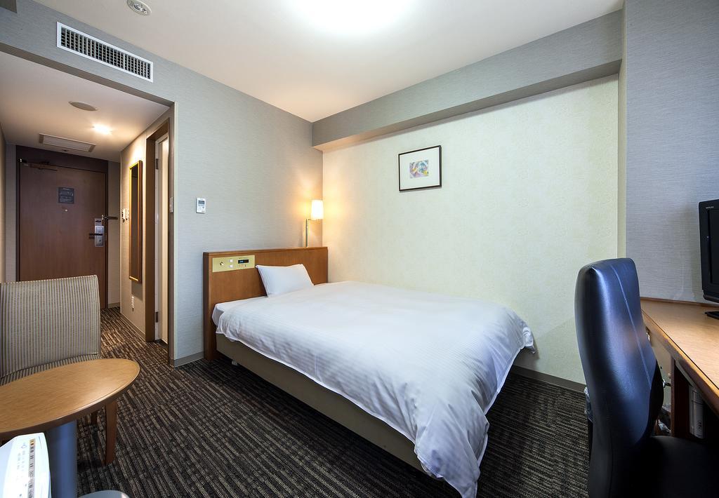 Daiwa Roynet Hotel Toyama Station Rum bild